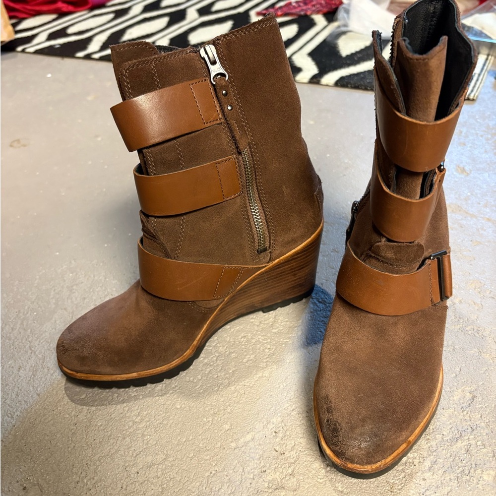 Sorel brown wedge boots, size 7.5